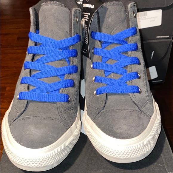 Converse US 4 or5 Big Kid Almost Black Suede HiTop - Picture 3 of 9